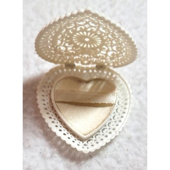 Antique Celluloid Heart Keepsake Box White Satin Lined 2" Trinket Dresser Decor - Picture 2 of 8